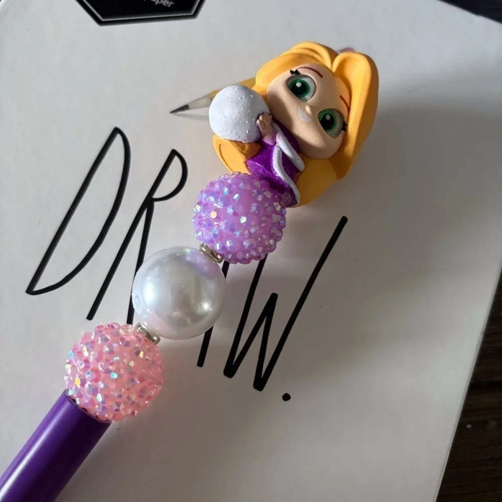 Disney Doorables: Tangled: Repunzel winter handmade beaded pen